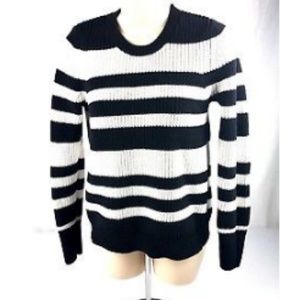 Victoria's Secret Women's Med Long Sleeve Sweater